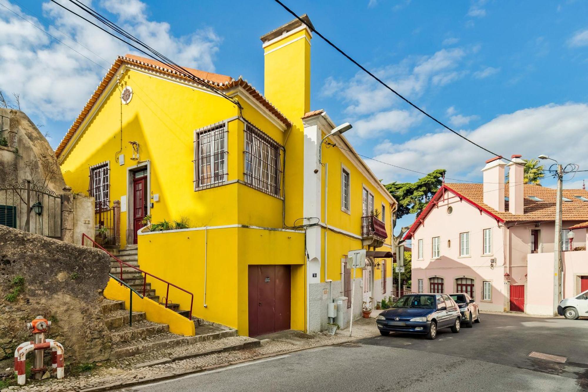 A Casa Amarela De Sintraアパートメント エクステリア 写真