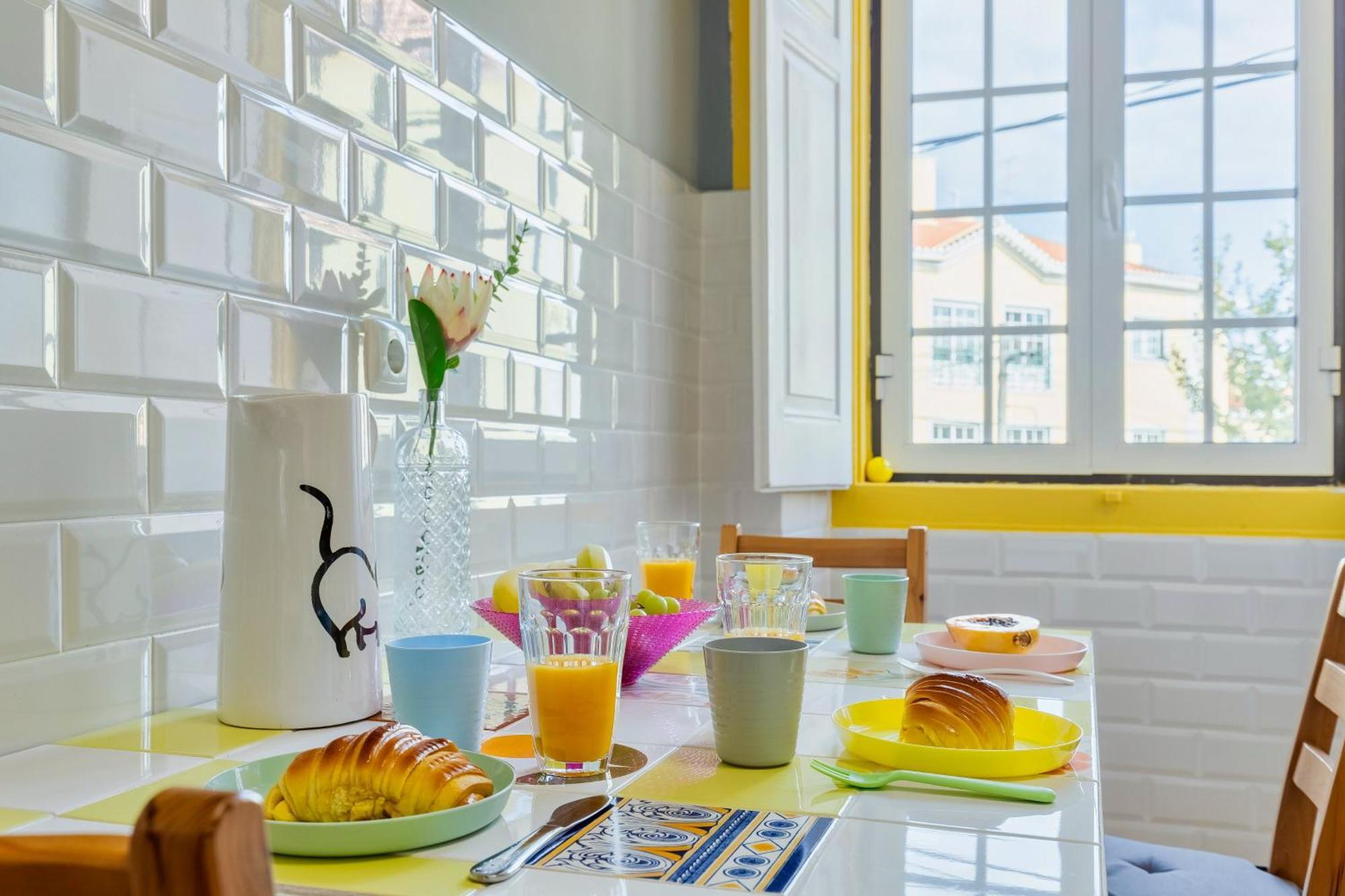 A Casa Amarela De Sintraアパートメント エクステリア 写真
